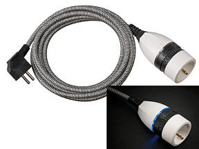 Удлинитель-шнур 3 м (1 роз., 3.3кВт, с/з, ПВС) Brennenstuhl Extension Сable (цвет черно-белый, с/з - с заземляющим контактом с подсветкой)